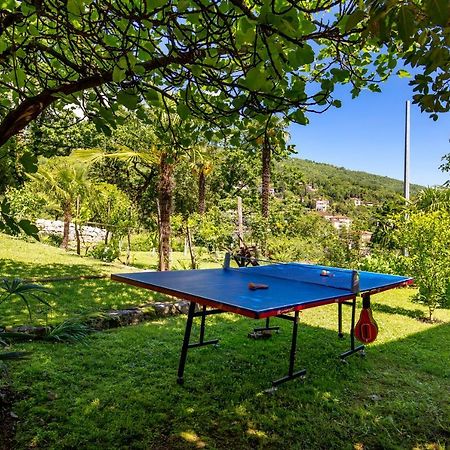 Villa Family House Sara à Ičići Extérieur photo